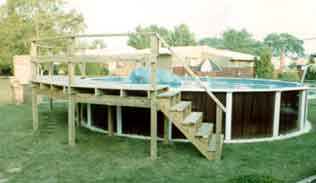 Simple Pool Deck - Saginaw